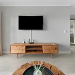 Two Bedroom Luxury Apartment, Century City - Backup Power