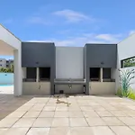Two Bedroom Luxury Apartment, Century City - Backup Power