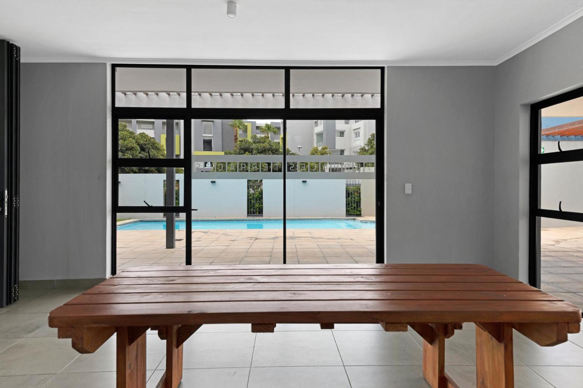 Two Bedroom Luxury Apartment, Century - Backup Power Kapstadt